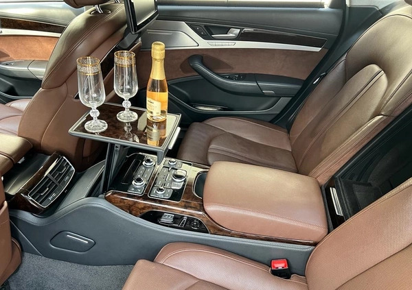 Audi A8 cena 90900 przebieg: 274500, rok produkcji 2011 z Ostróda małe 704